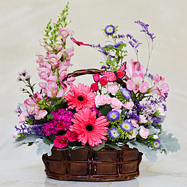 Country Basket Blooms